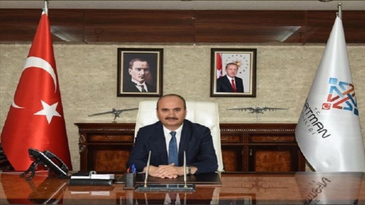 Batman Valisi Ekrem Canalp'ten 23 Nisan Mesajı