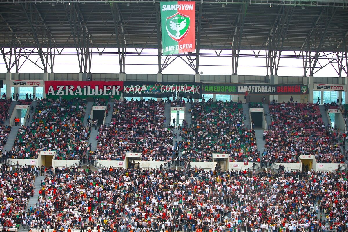 Trendyol 1. Lig'e Yükselen Amed Sportif Faaliyetler, Şampiyonluk Kupasını Aldı