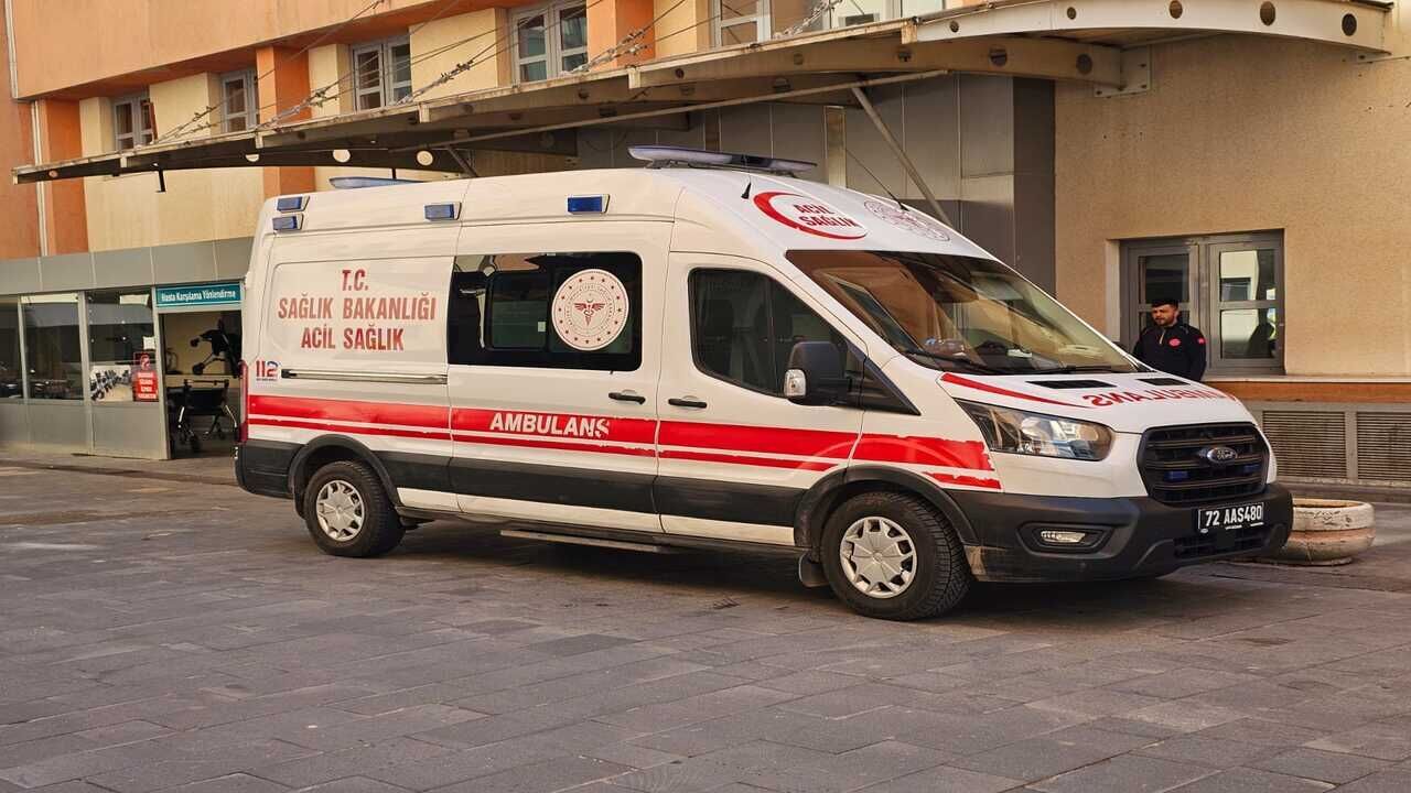 Kurtalan-Batman Yolunda Feci Kaza: 1 Ölü, 3 Ağır Yaralı