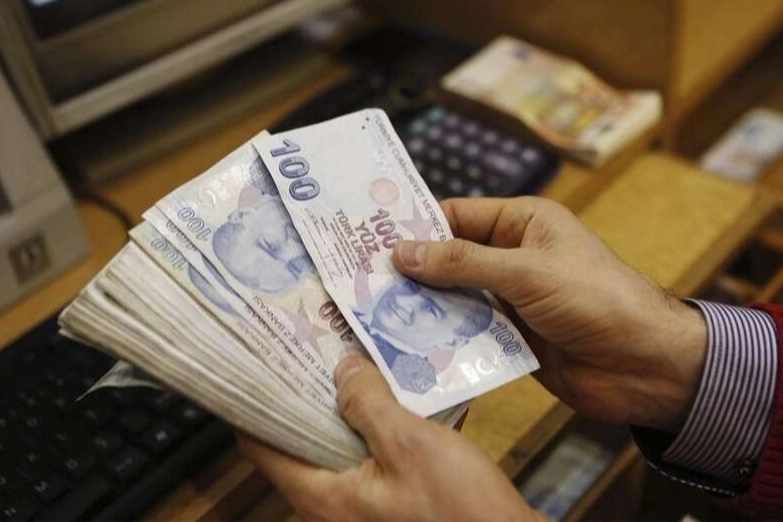 Emeklinin Ikramiyesi 4 Bin Tl Oluyor