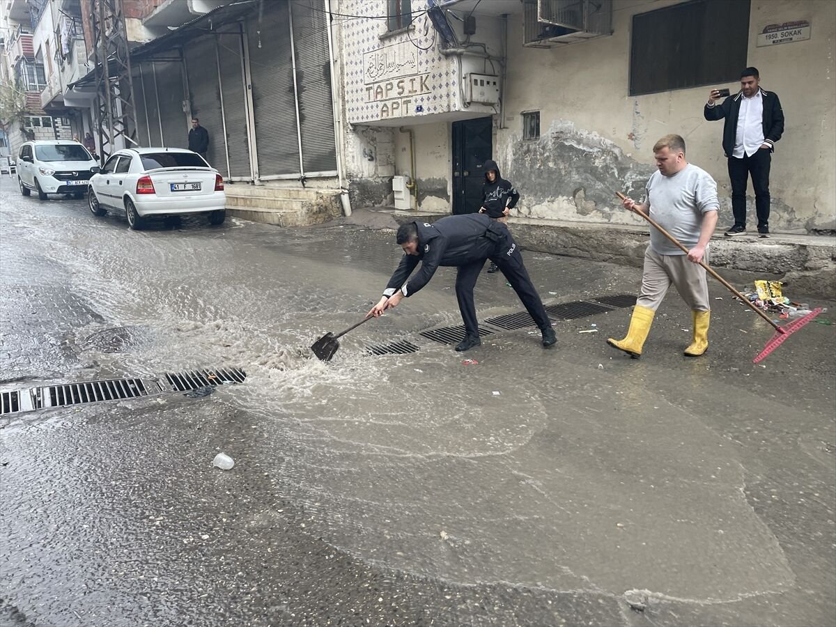 Şanlıurfa'da Sağanak Etkili Oldu 1