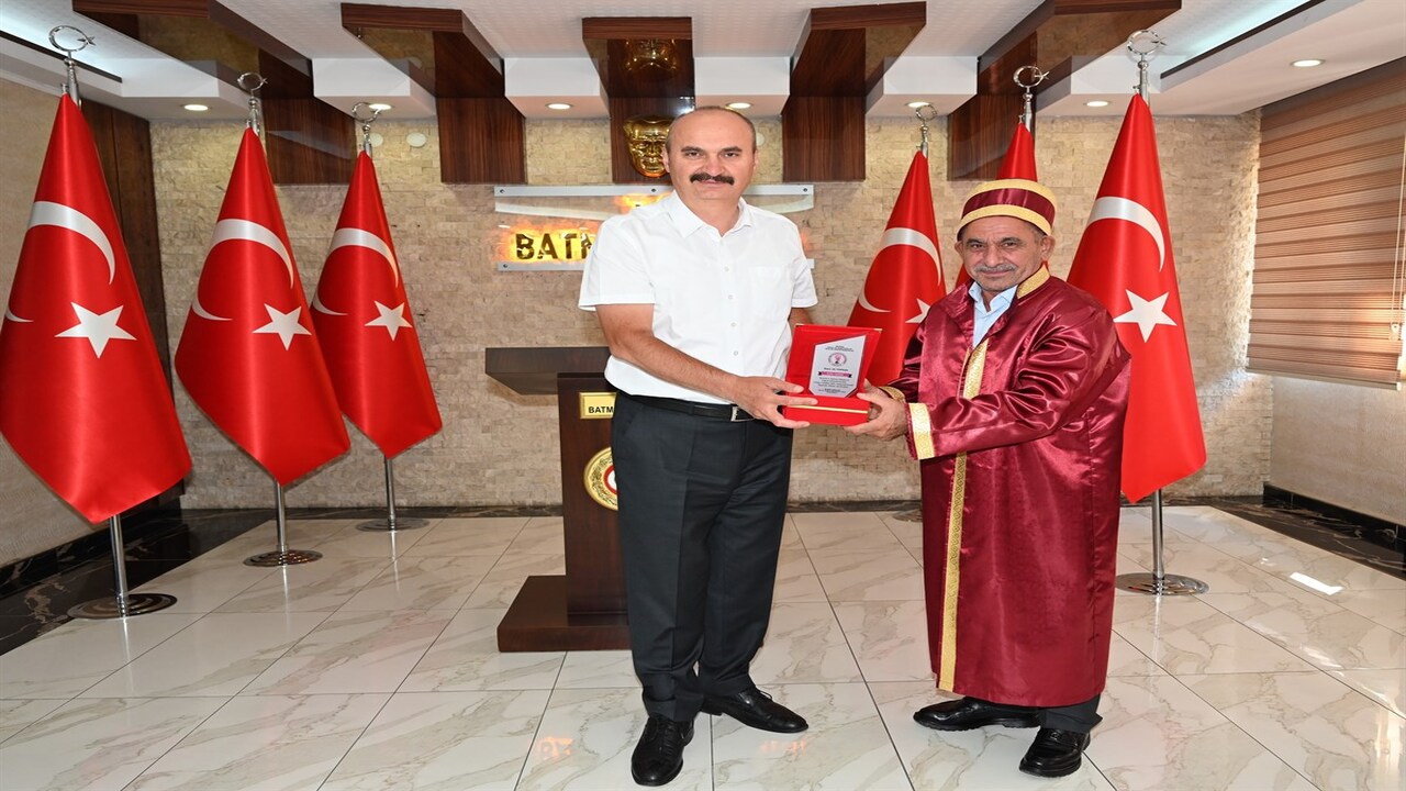 Valimiz, İl Kutlama Komitesini M-3