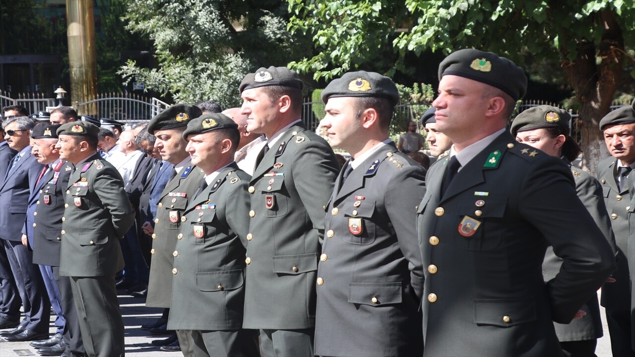 Siirt'te '14 Eylül Şeref Günü' Kutlaması