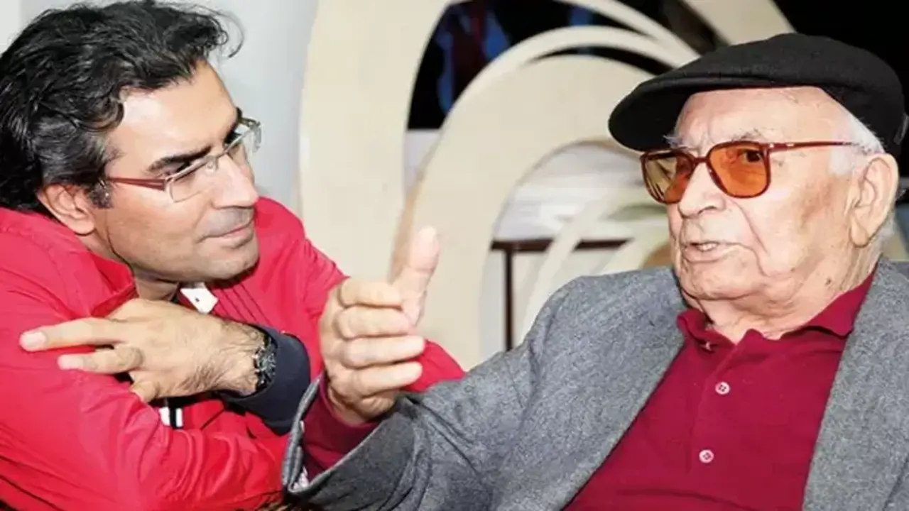 Ahmet Güneştekin Ve Yaşar Kemal (1)