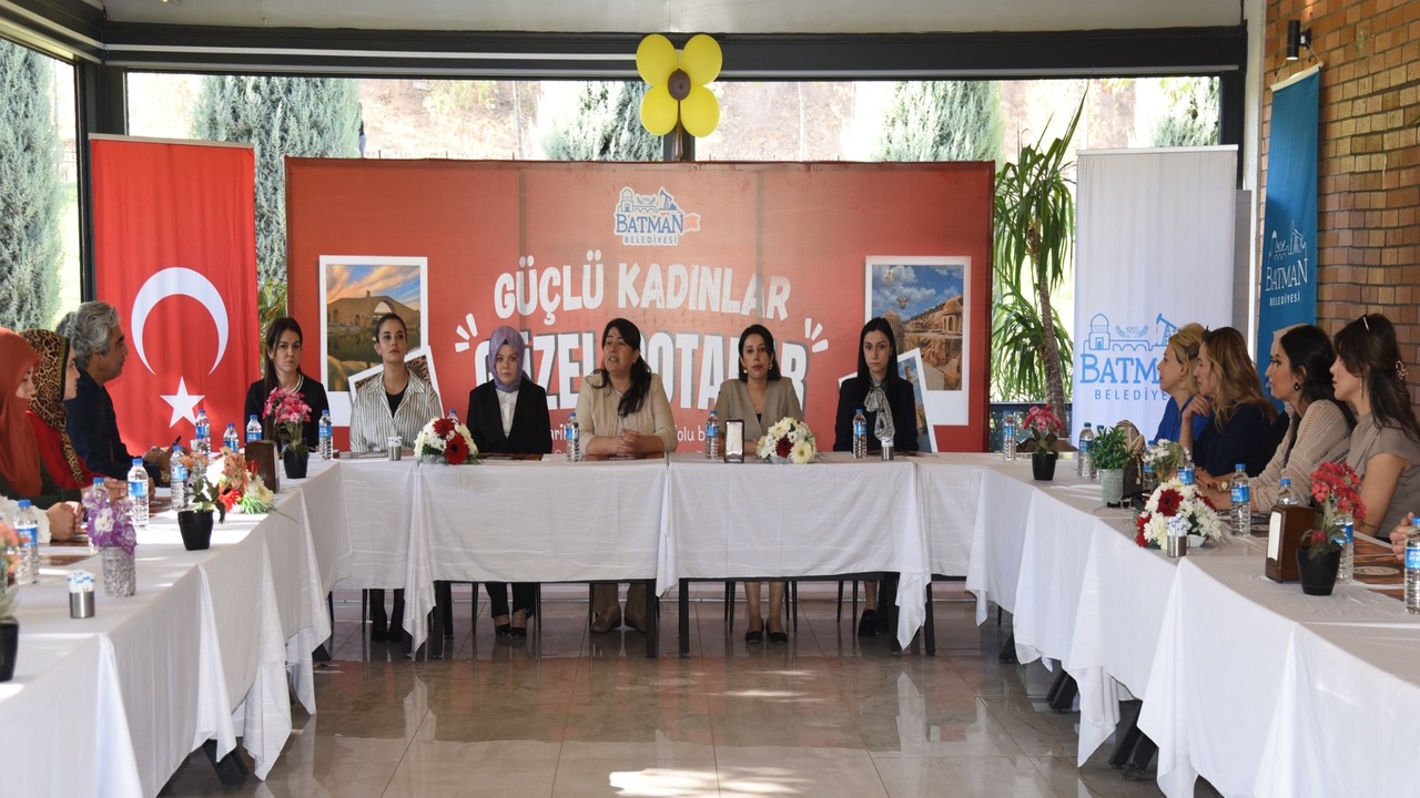 Batman Belediyesinin Kadinlara O