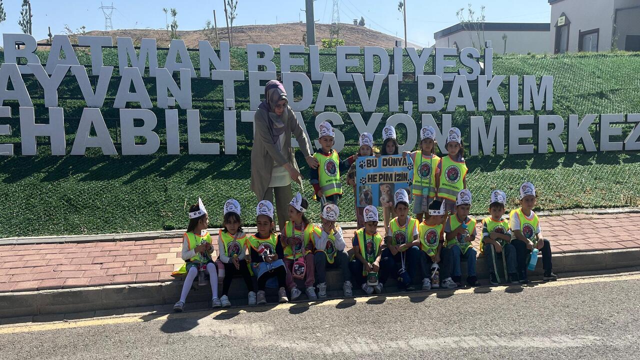 Batmanin Minikleri Misafirlige G (1)