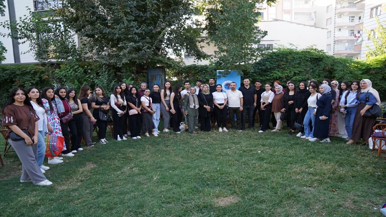 Batmanda Ekran Suresi Ve Mutluluk Iliskisi Mercek Altinda 1