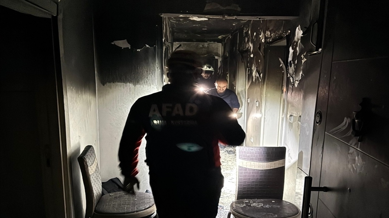 Batmanda Yurek Yakan Yanginda 1 Can Kaybi 14 Kisi Dumandan Etkilendi 1