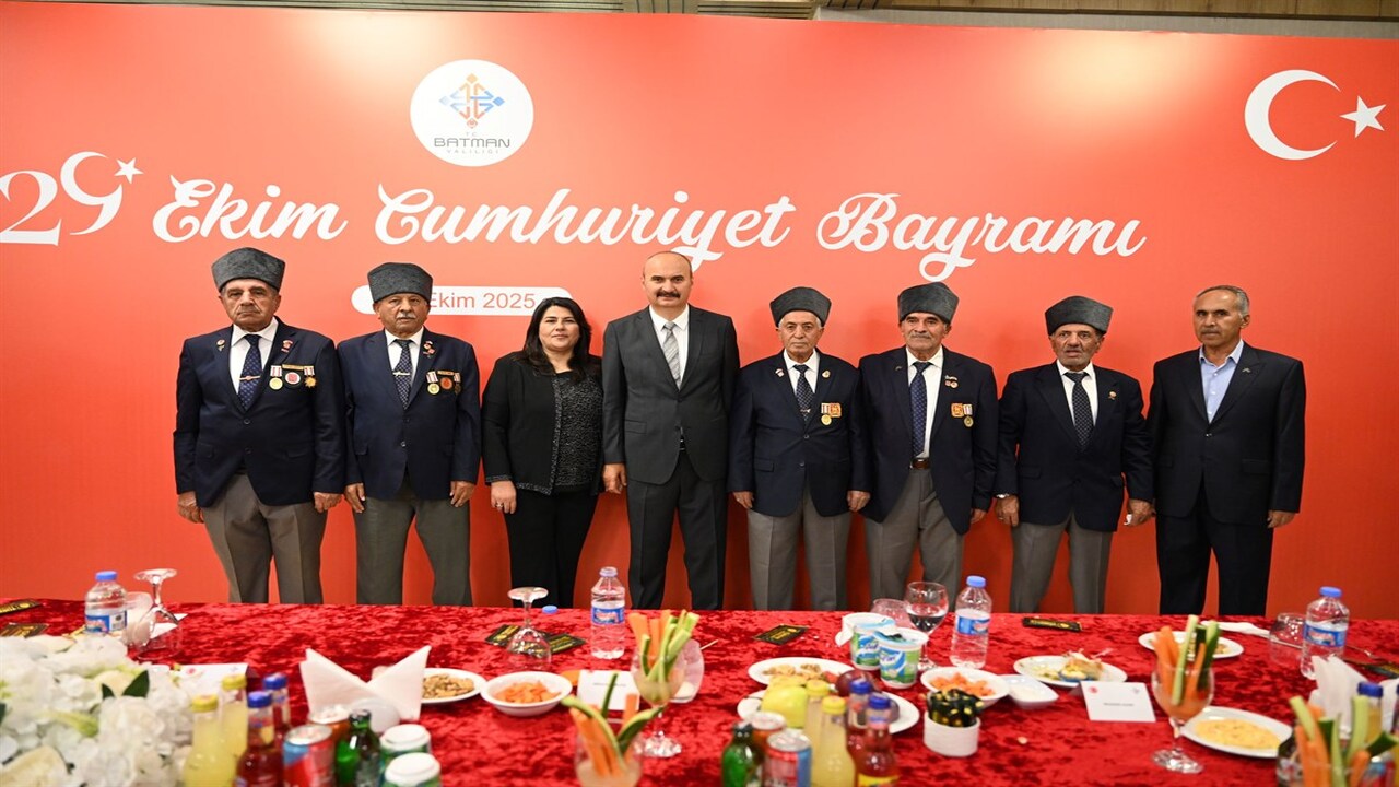 Batmanda Cumhuriyet Coskusu Kabulle Bitti 1