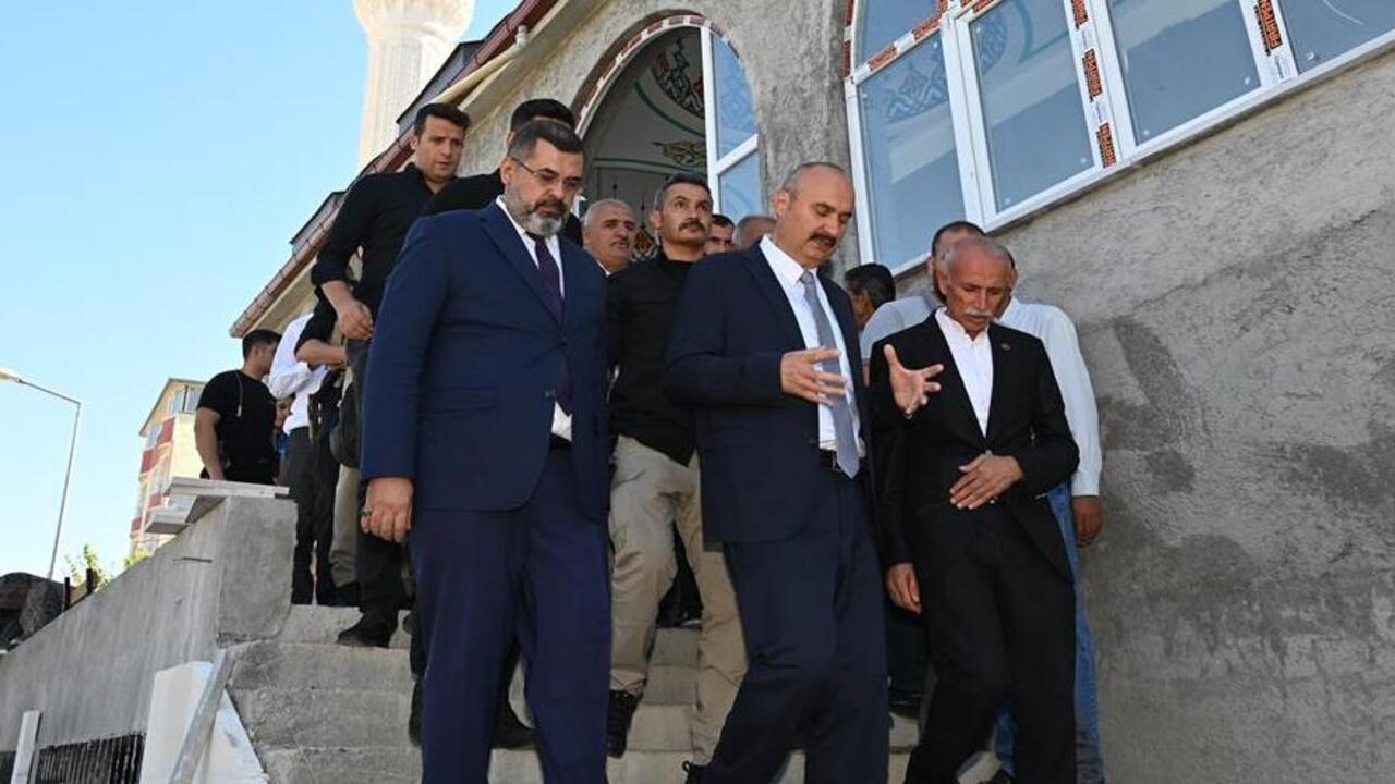 Vali Canalp Veysel Karani Camii (1)
