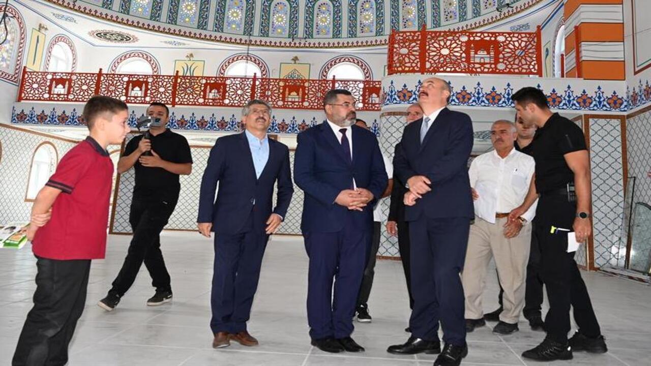 Vali Canalp Veysel Karani Camii (2)