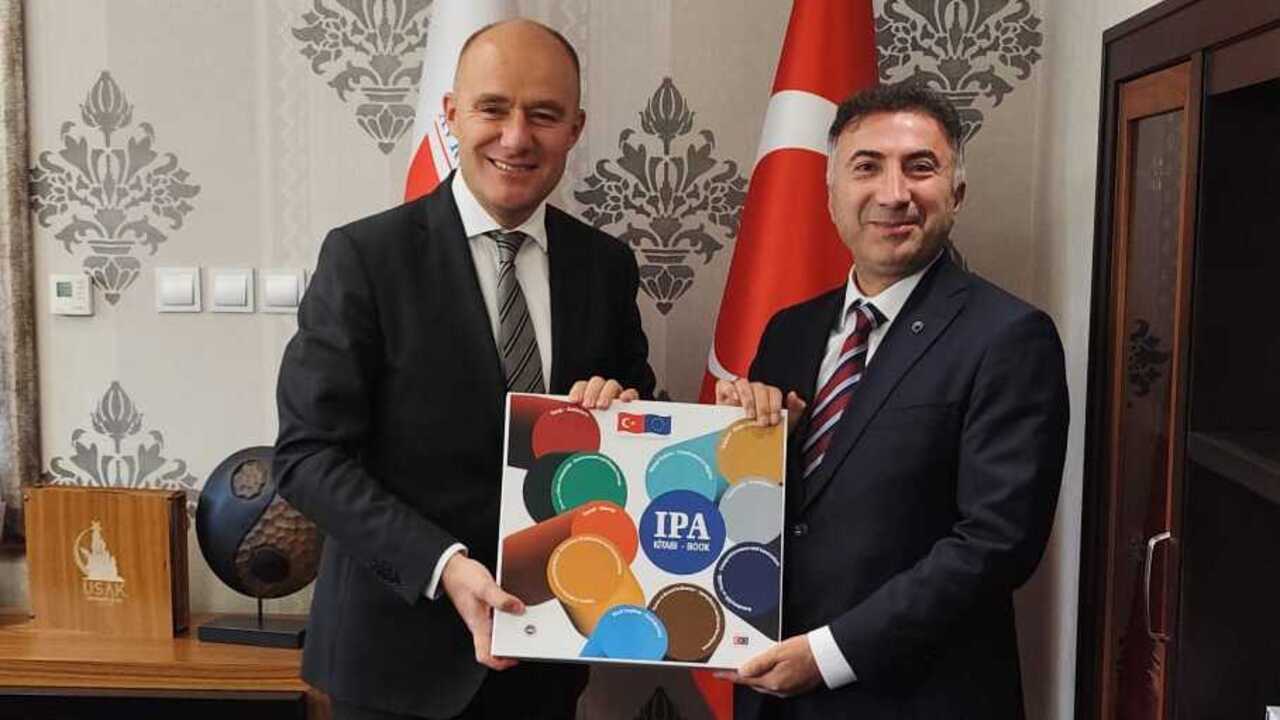 Rektor Demir Ab Projeleri Icin A (2)