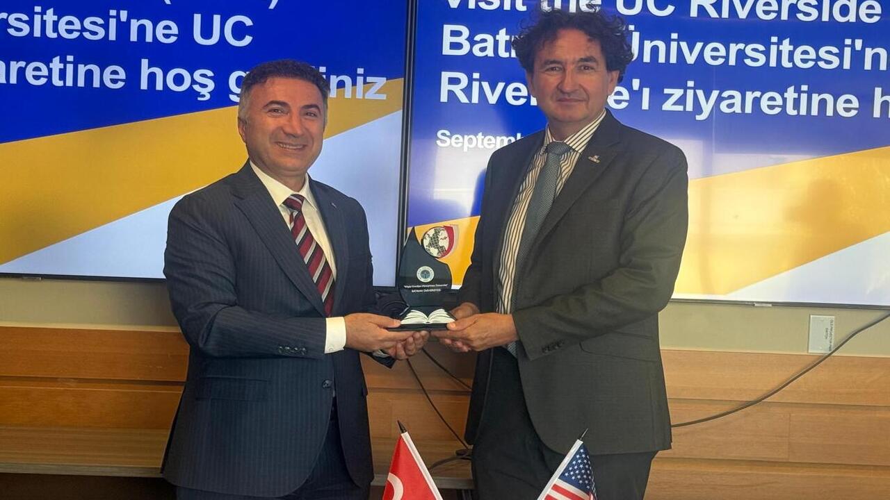 Rektor Demirden Amerikada Is Bir (1)