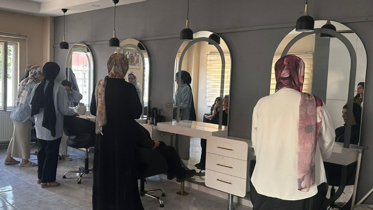 Batman Bil Mekte Kadin Gucu Reko (2)