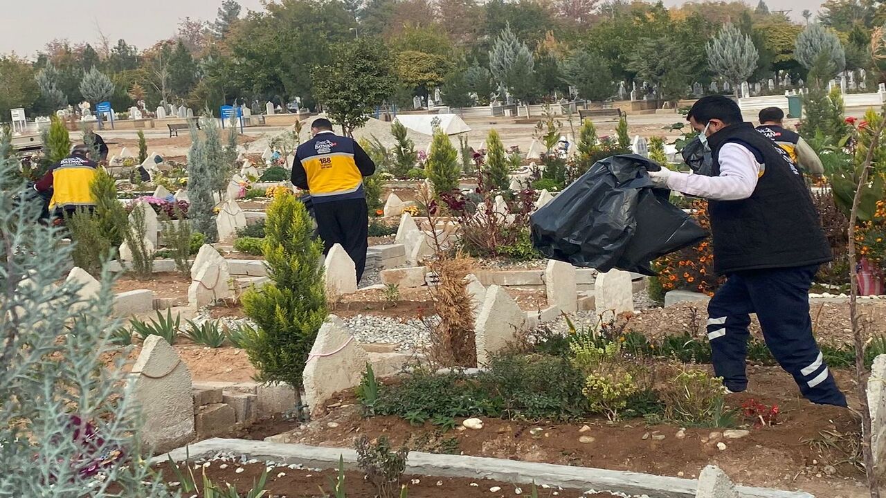 Batman Mezarliklarinda Kapsamli-1