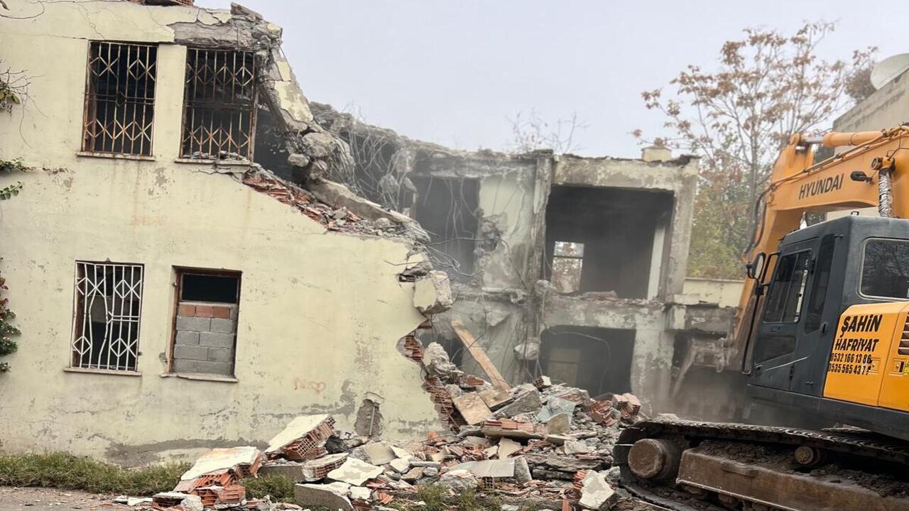 Batmanda Guvenlik Onlemi Metruk