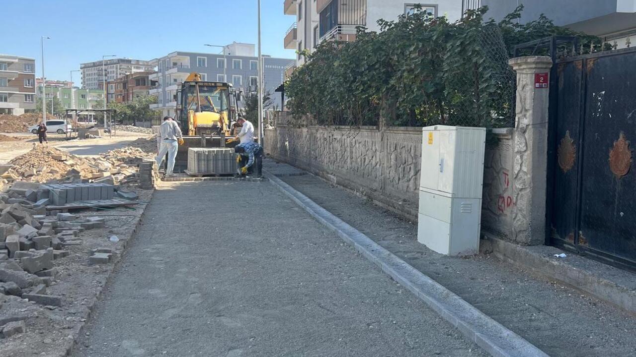 Batmanda Iki Mahallede 9000 M2 A (2)