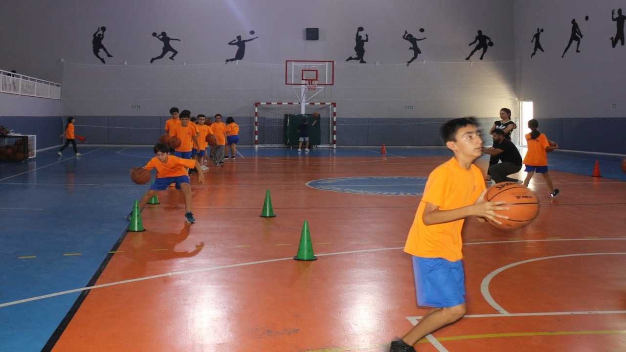 Rekor Katilimla Sporun Merkezi B (3)