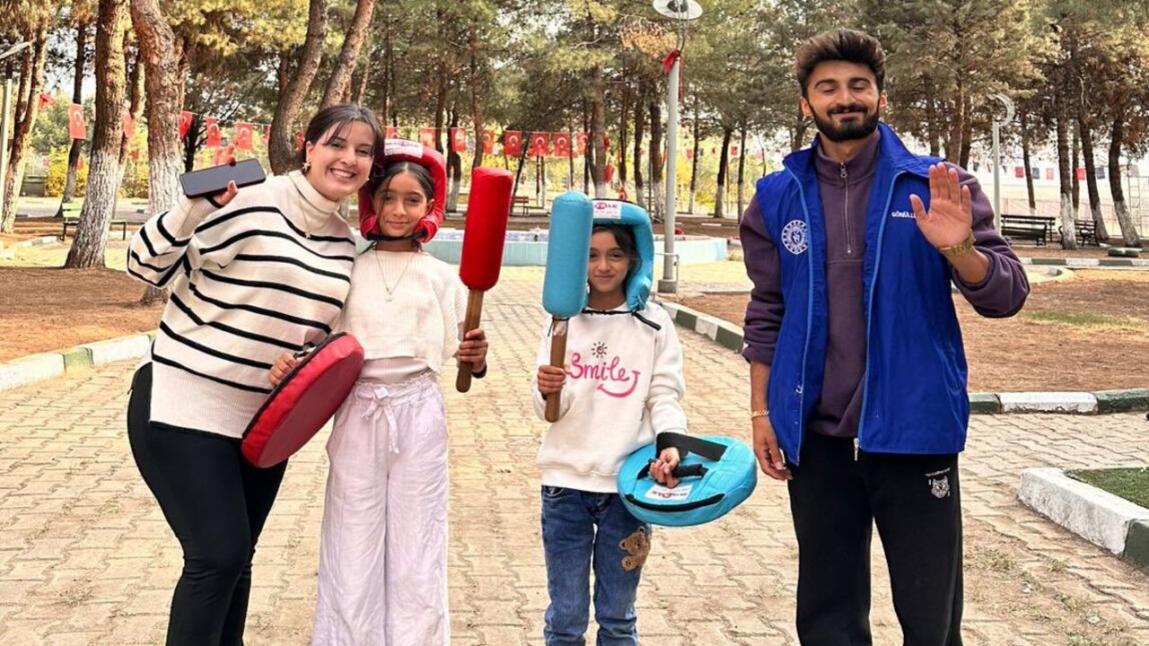 Çocuklar Gençli̇k Merkezi̇ 1 (1)