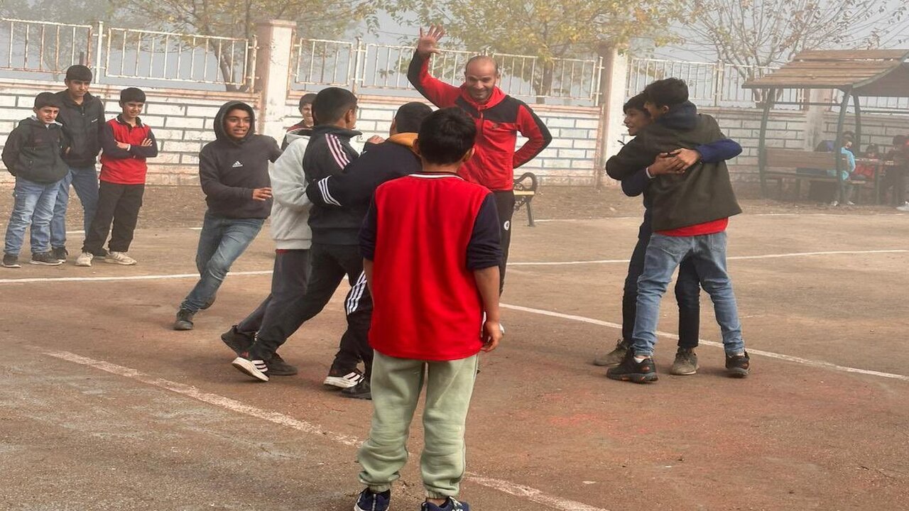 Gençler Deği̇rmenüstü 3 (1)