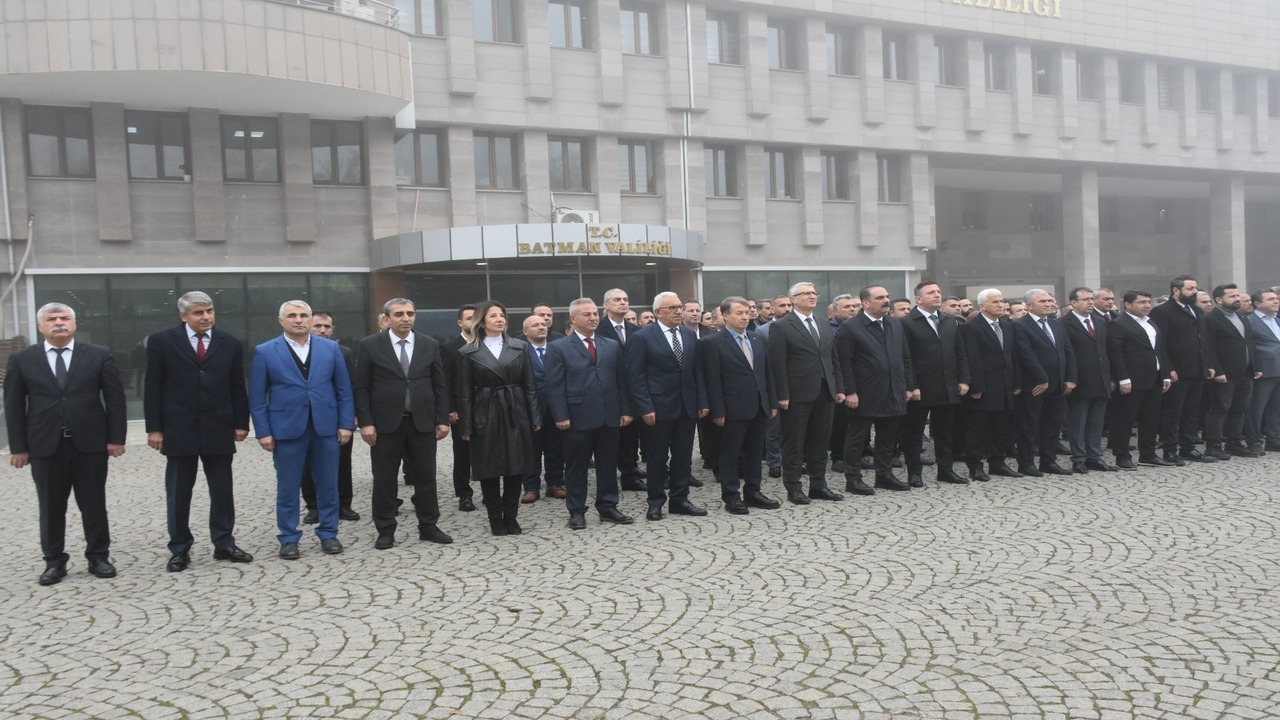 Batmanda 24 Kasim Ogretmenler Gunu Coskusu 1