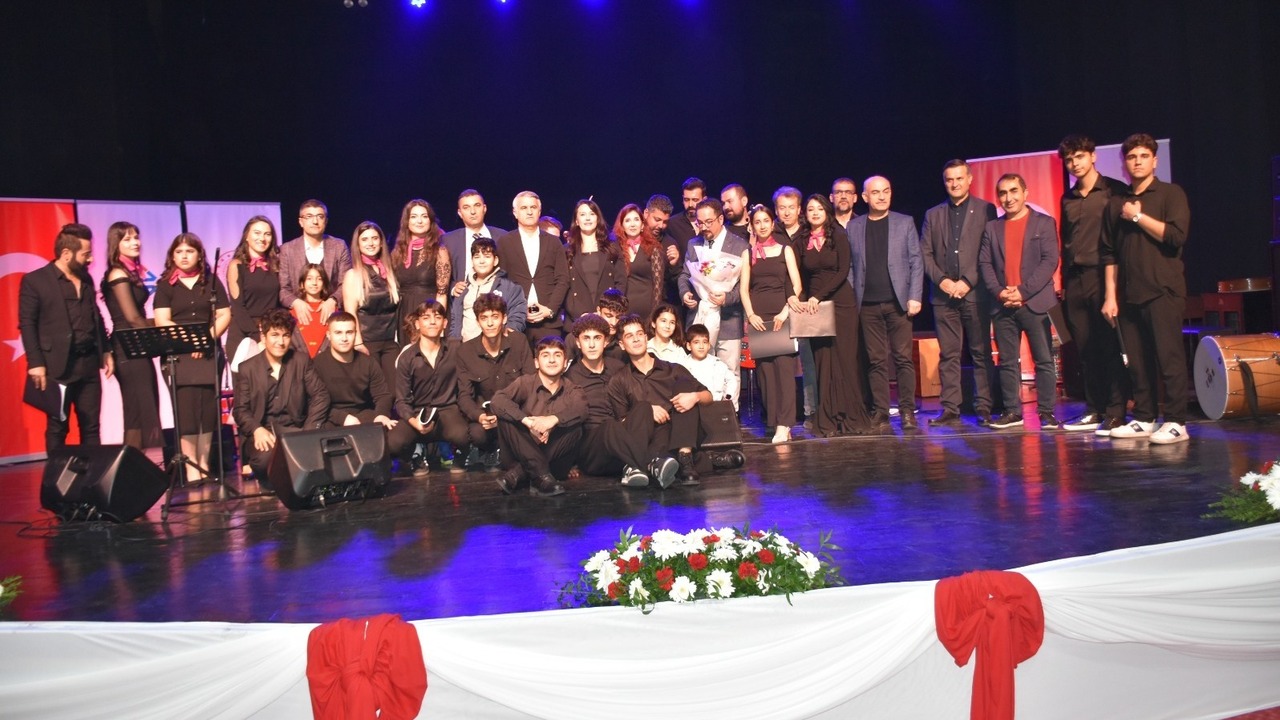 Batmanda Ogretmenler Muzikle Costu 1