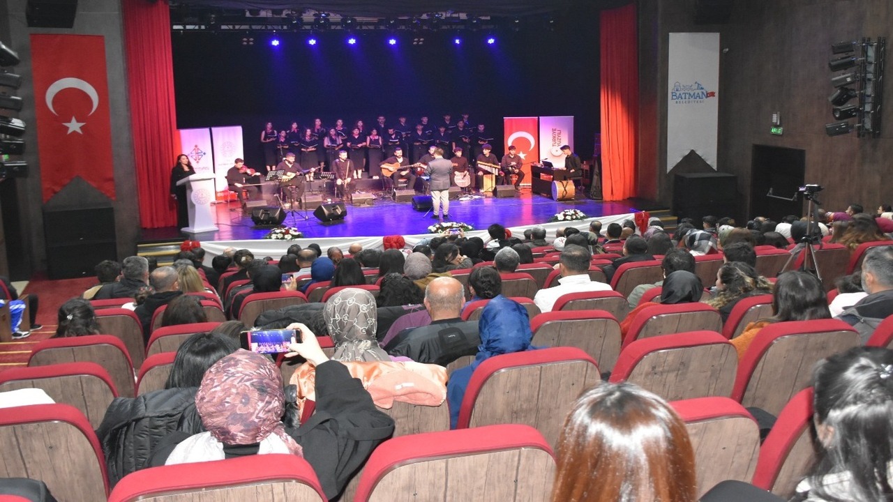 Batmanda Ogretmenler Muzikle Costu 3