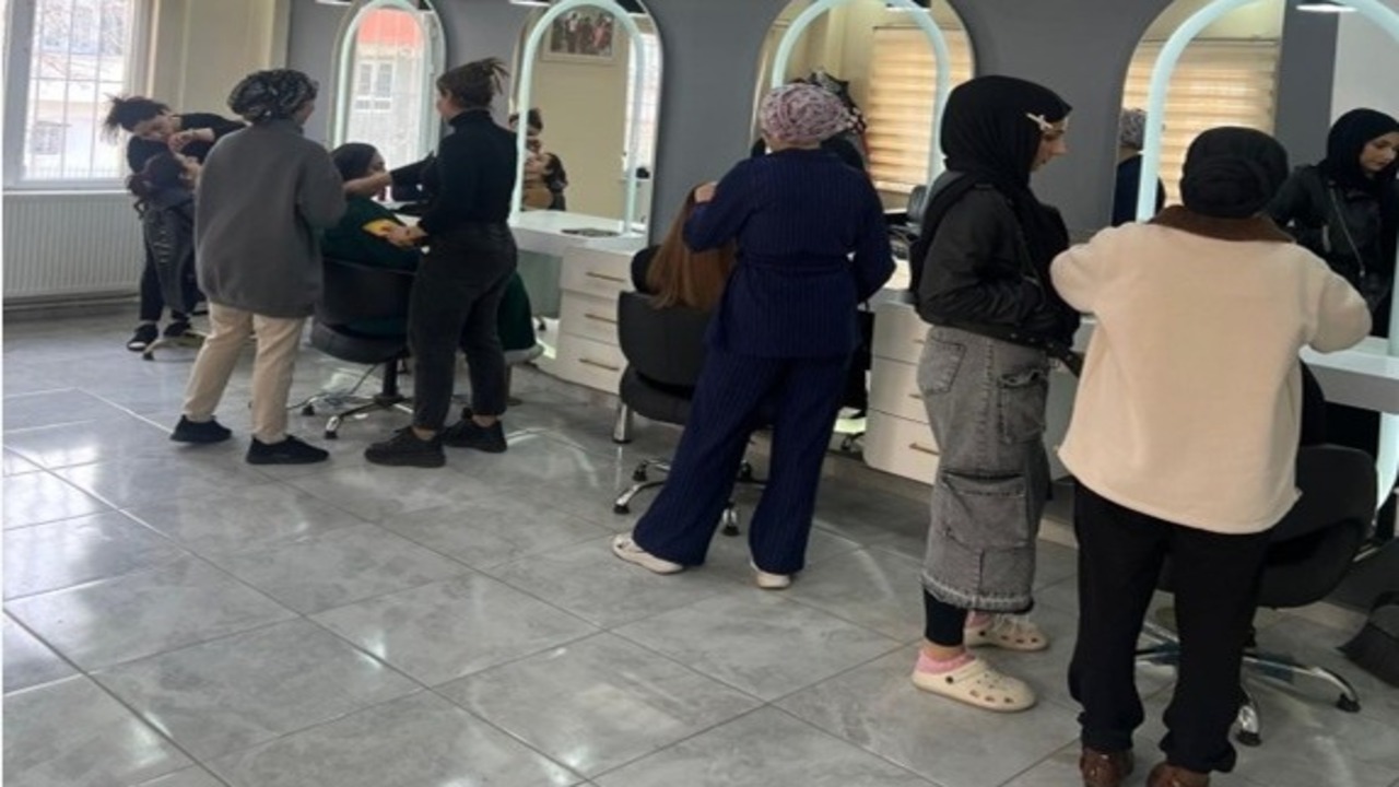 Bil Mek Kuaforluk Kurslari Kadin (1)