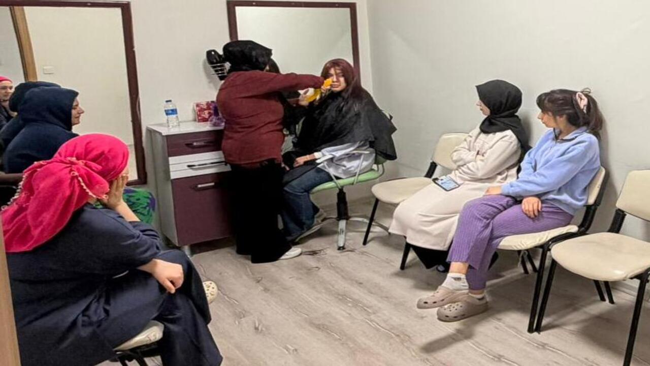 Kuaförlük Kursu3 (1)