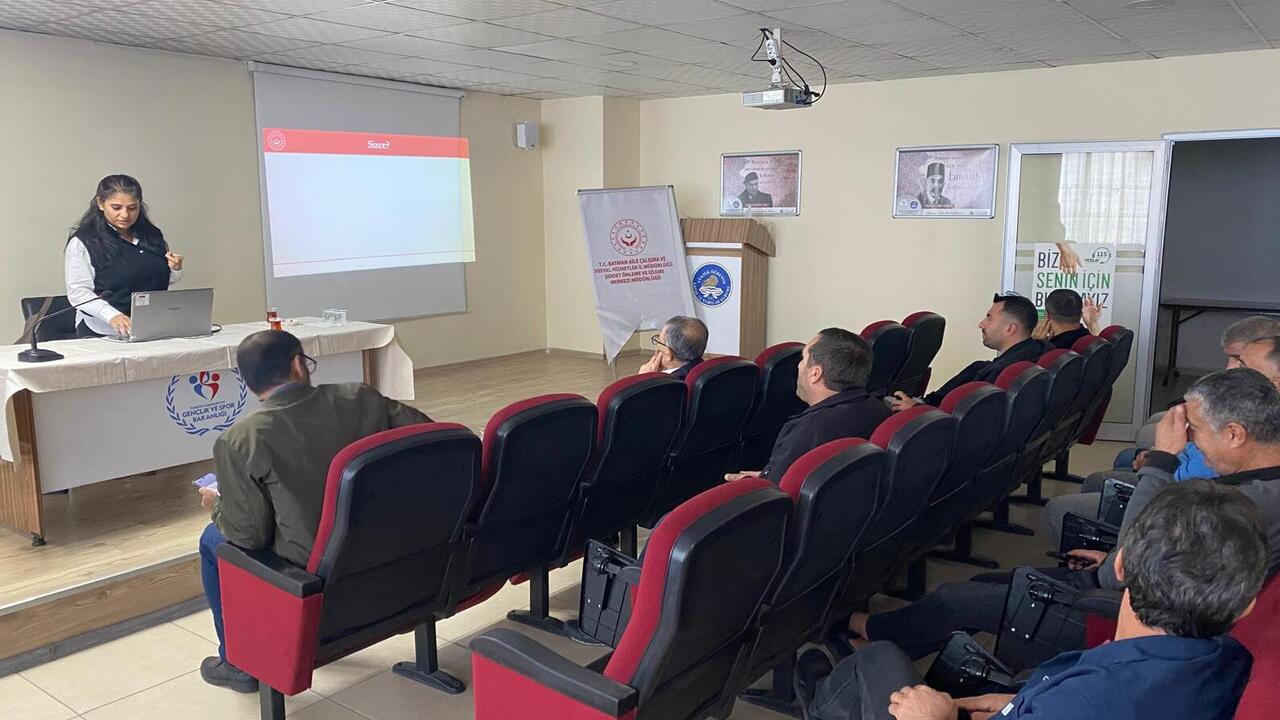 Personele ‘Kadina Şi̇ddeti̇ Önleme