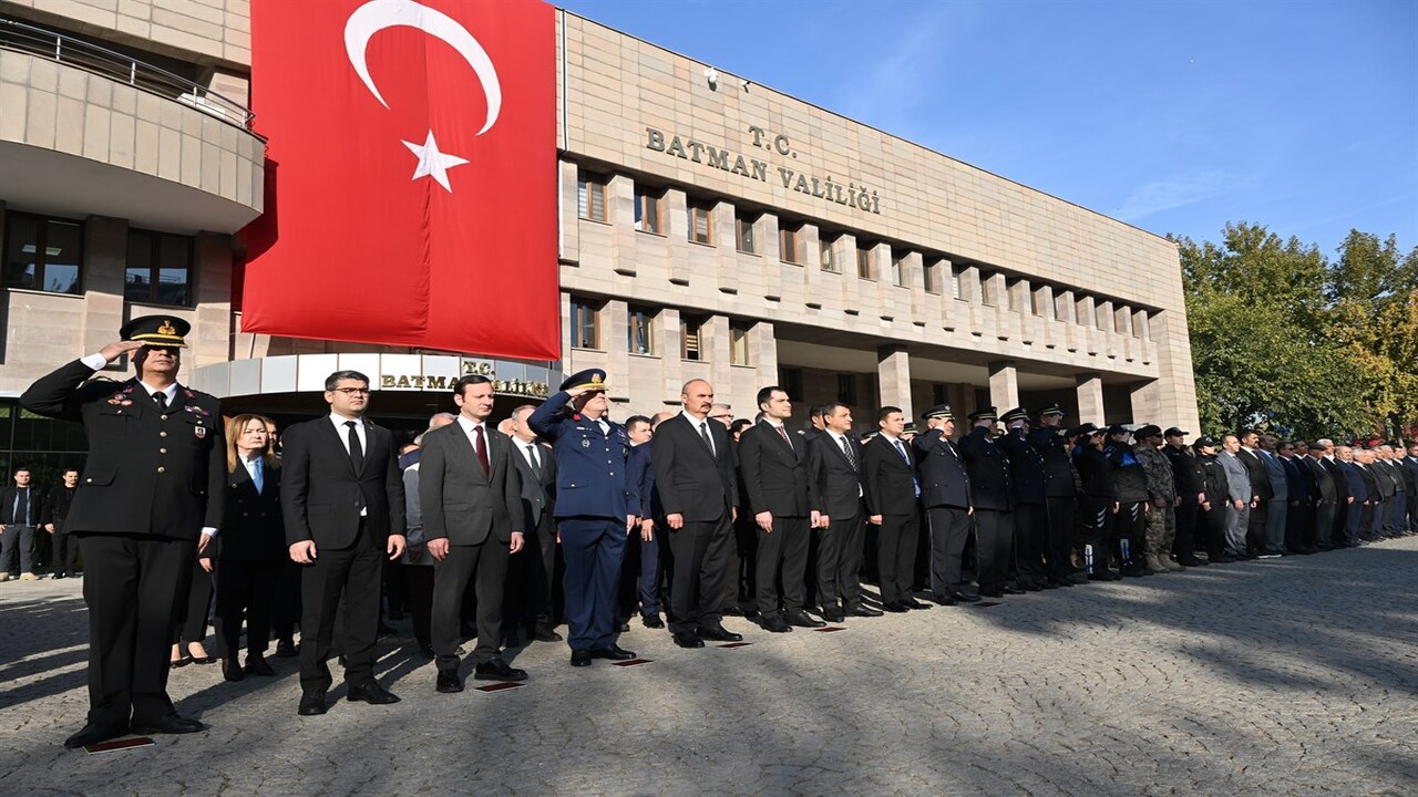 Buyuk Onder Ataturk Batmanda Saygiyla Anildi 1