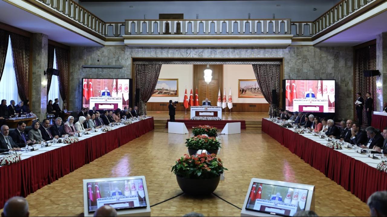 Meclis Komisyonundan Imraliya Gitme Karari 1