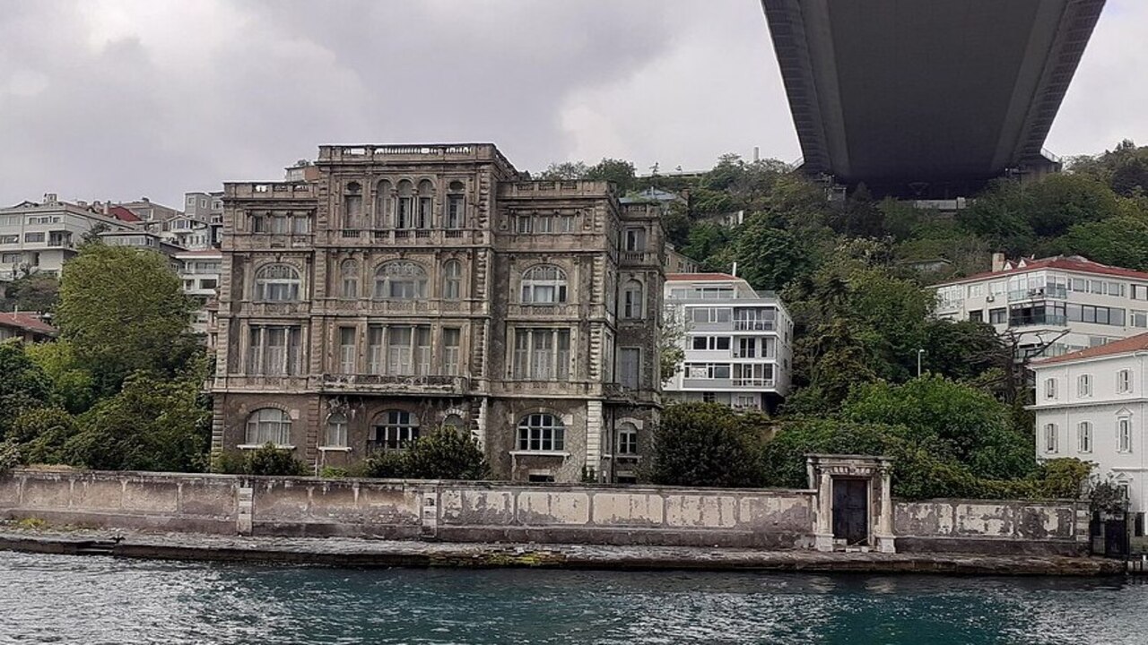 Rumelihisarinda Satoyu Andiran 1