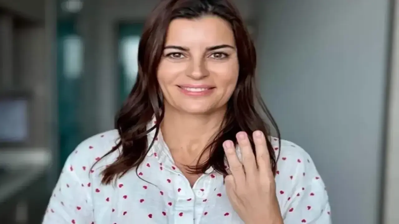 Ece Vahapoglundan Kanserle Yuzle