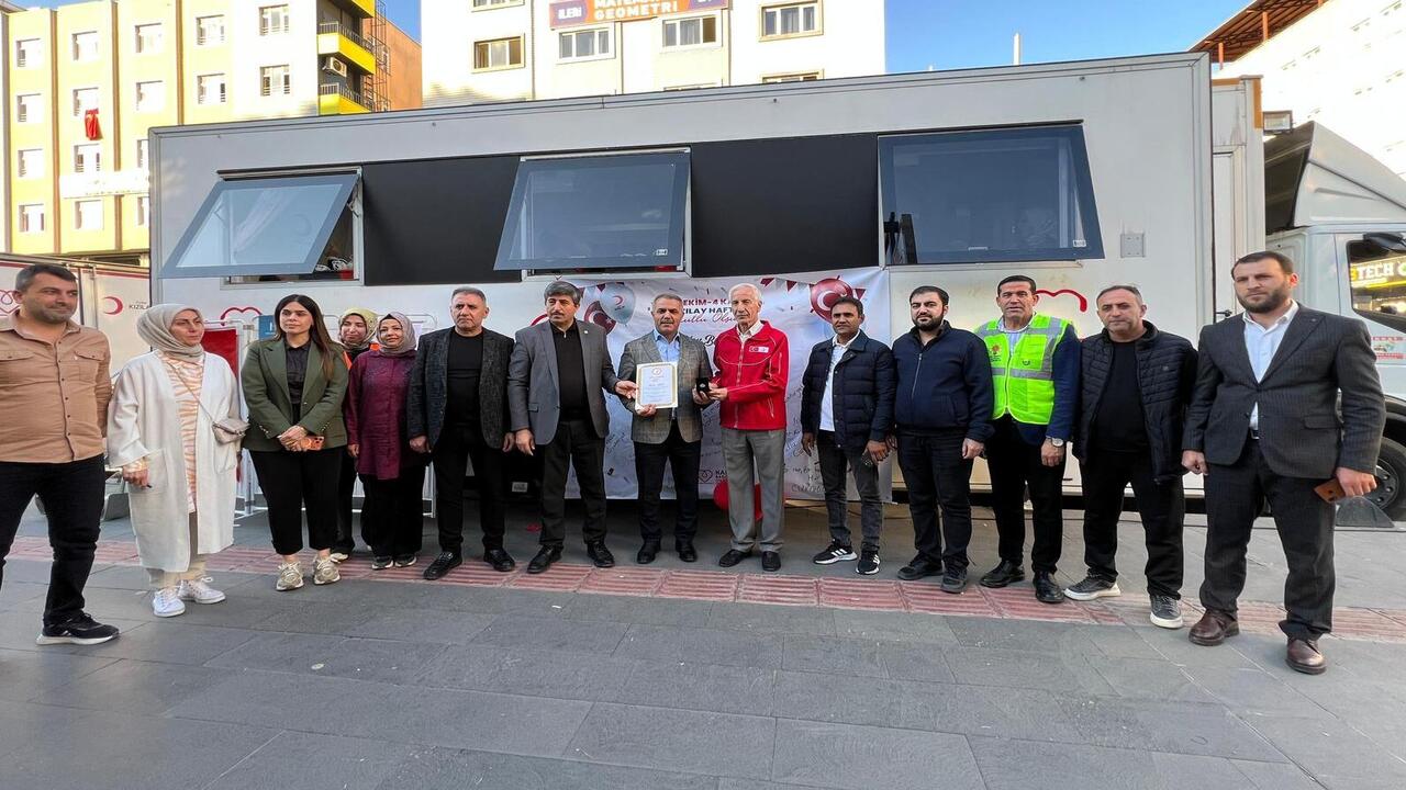 Ak Parti Batmandan Kizilaya Anlamli Kan Destegi 2