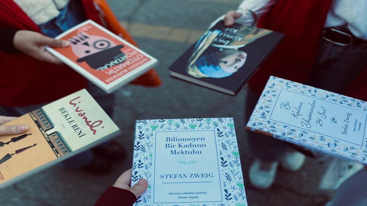 Gönüllü Gençler Ki̇tap Fuari 5 (1)