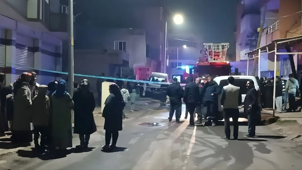 Batman 19 Mayis Mahallesinde Yangin Faciasi Yatalak Hasta Alevlerin Arasinda Kaldi2