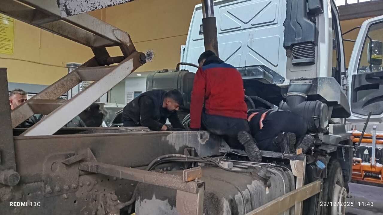 Batmanda Kar Nobeti Ekrem Canalp (2)