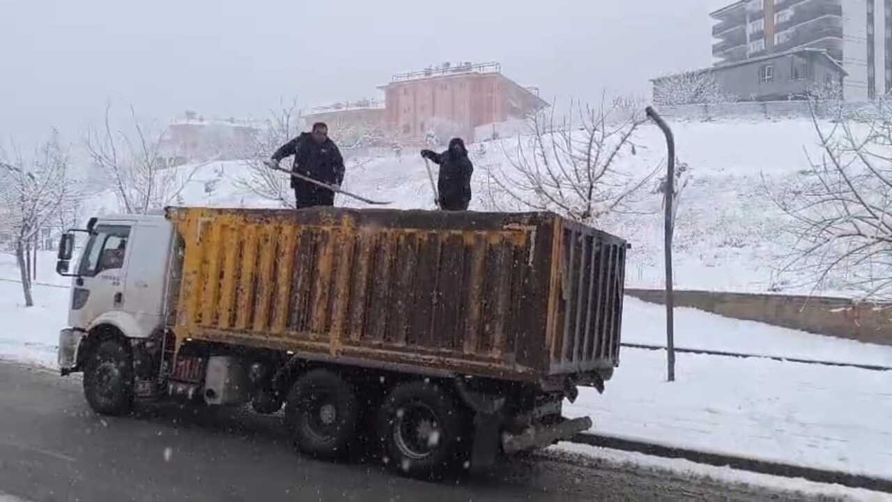 Batmanda Kar Timleri Sahada 65 P (1)