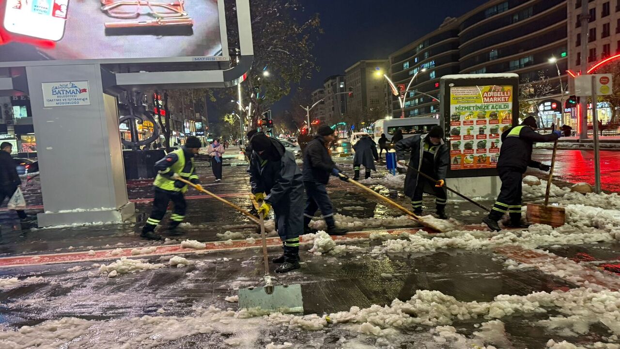 Beyaz Ortuye Karsi Belediyeden H (1)