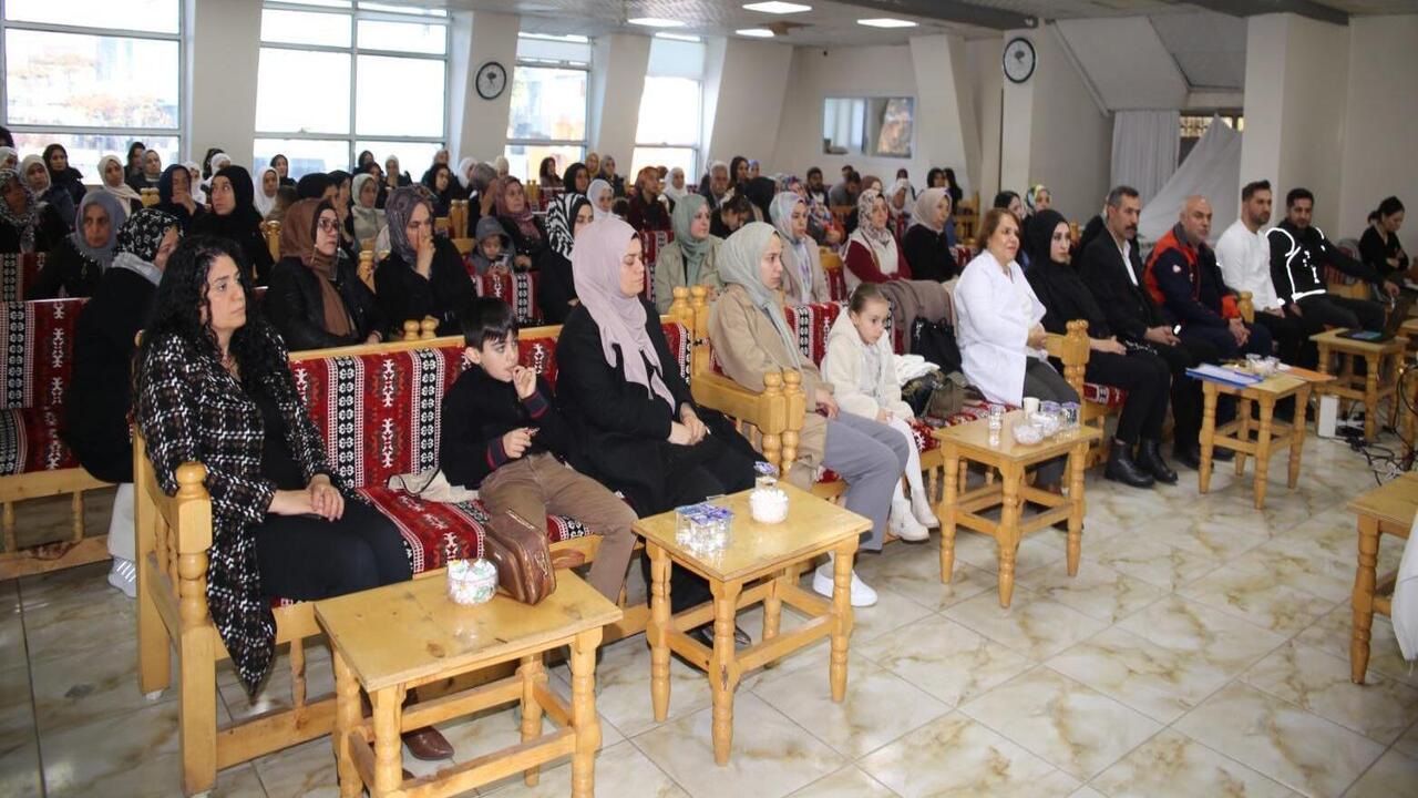 Dr Ayten Canalpten Annelere Cagr (2)