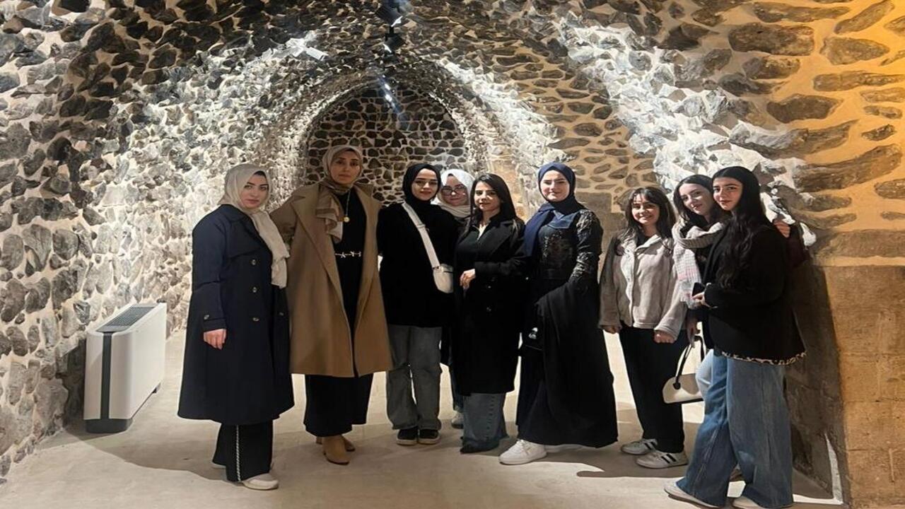 Kadinlar Tarihle Bulustu Batmand (1)-1