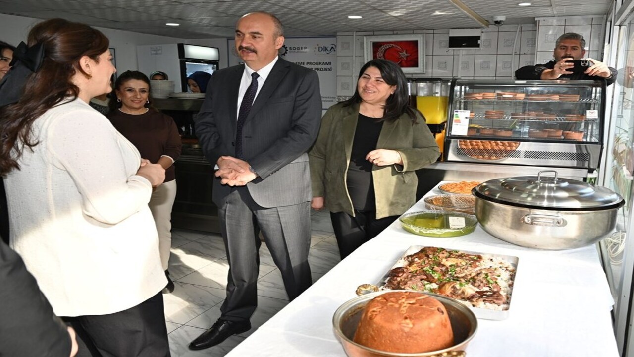 Vali Canalpten Batmana 1 Milyon (1)