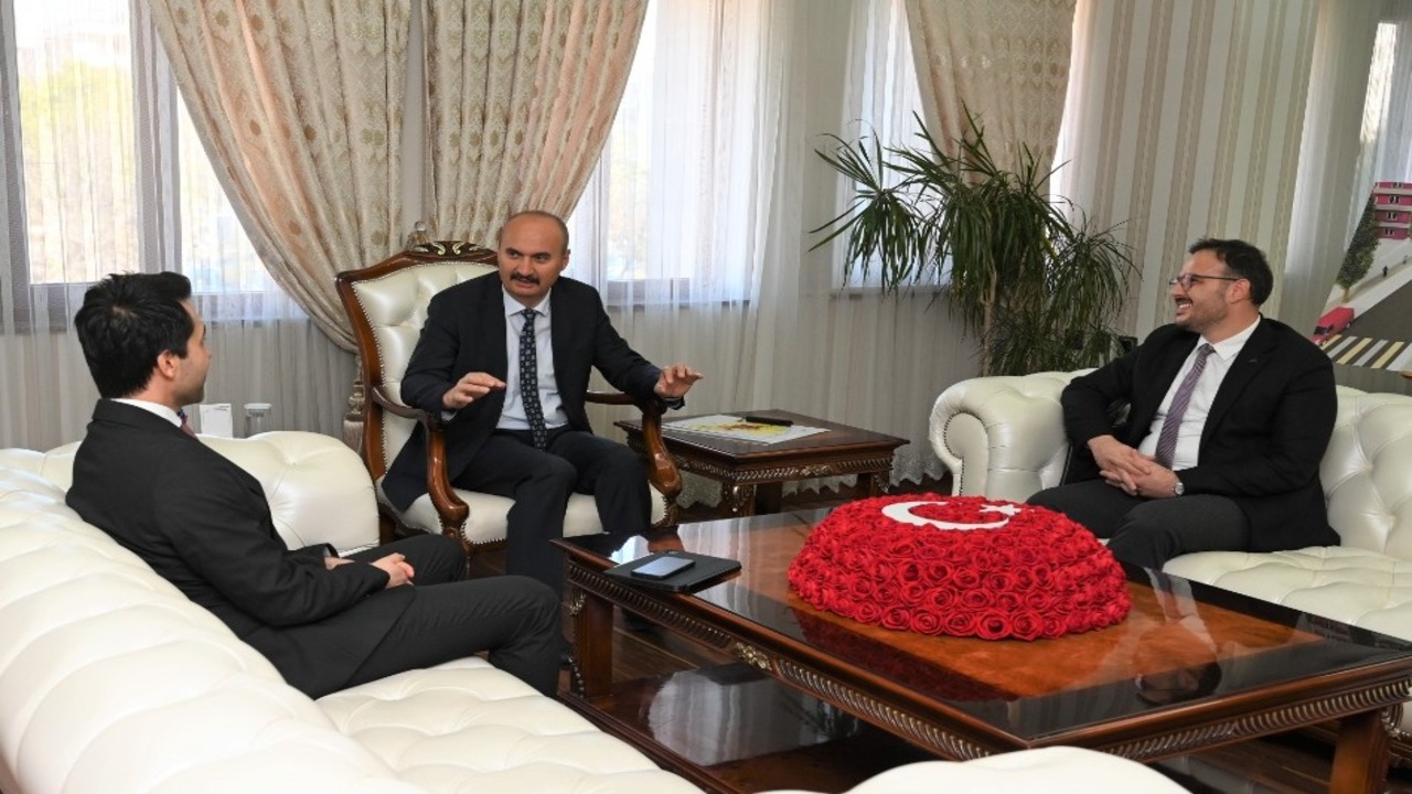 Whatsapp Image 2025 12 02 At 22. (1)