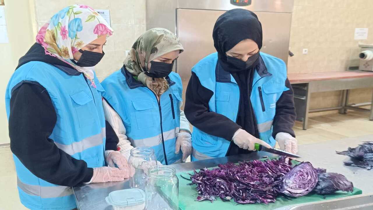 “Ni̇nemi̇n Tari̇fleri̇” 4 (1)