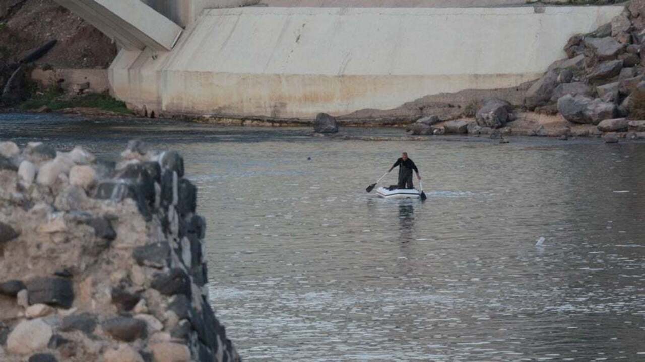 Dalgiclar Diclenin Derinliklerin