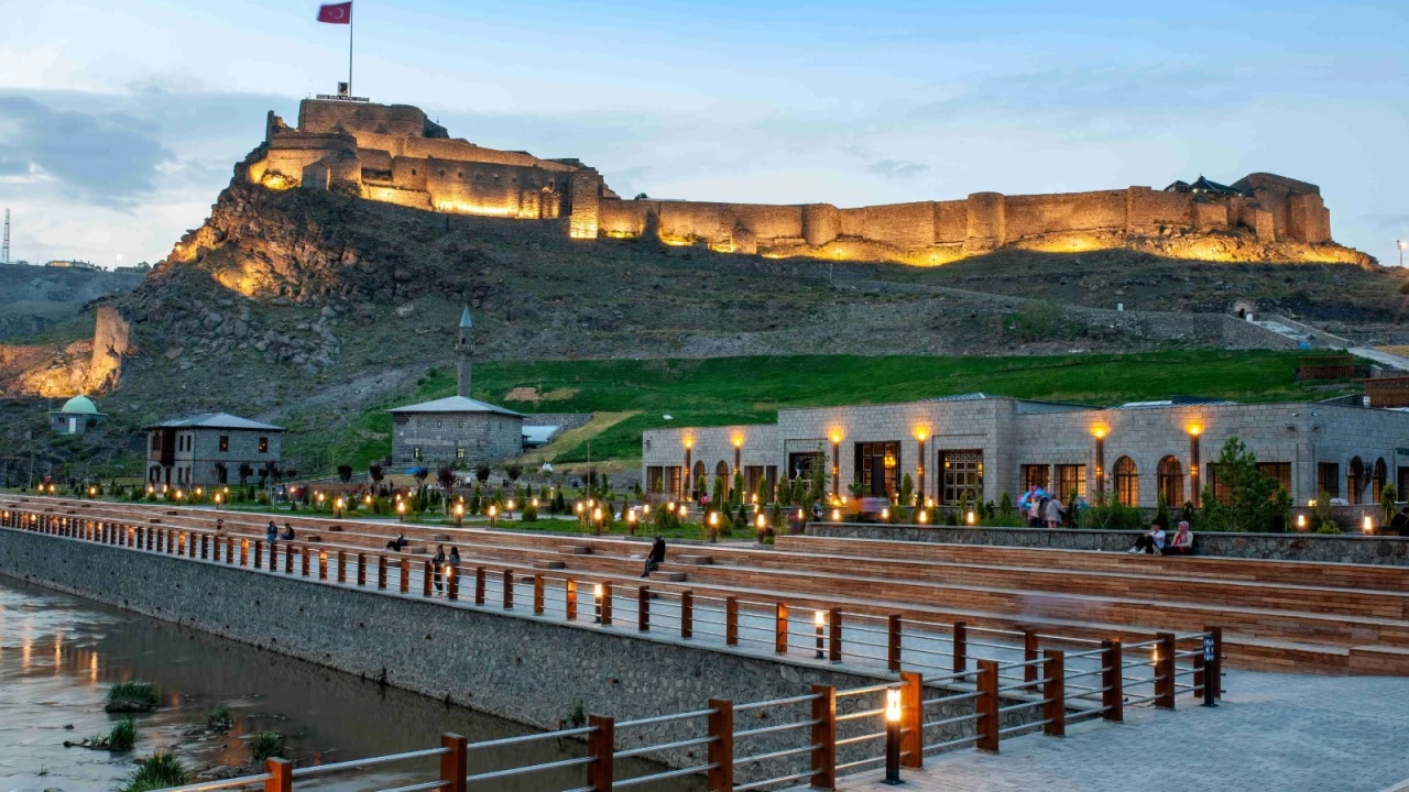 Kars Kalesini Kim Fethetti Ve Ozelligi Nedir 1