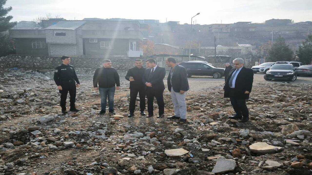 Kozluk Kaymakami Bockun Sorunlari Yerinde Dinledi 1