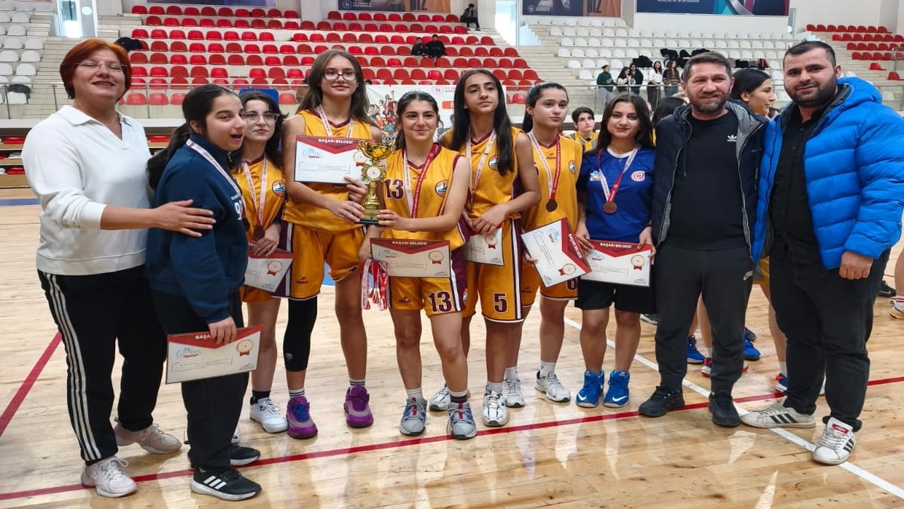 Basketbol Genç Kizlar 3 (1)