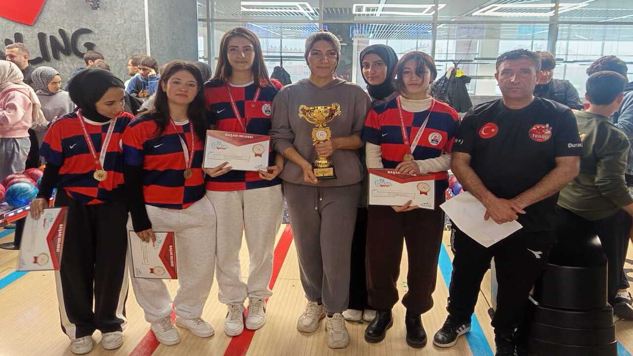 Batmanda Bowling Ruzgari 230 Spo (1)